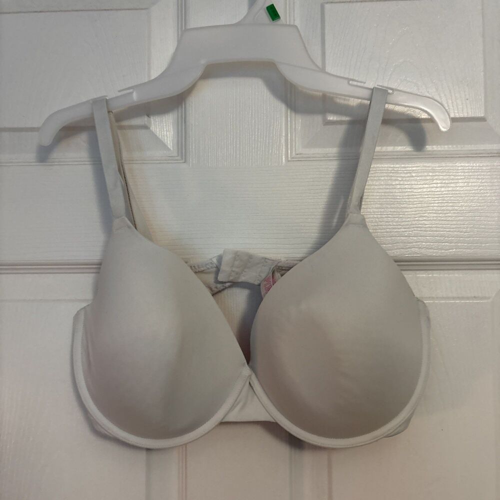 Victorias Secret PINK Wear Everywhere T-shirt Padded Underwire White Bra Sz36DDD